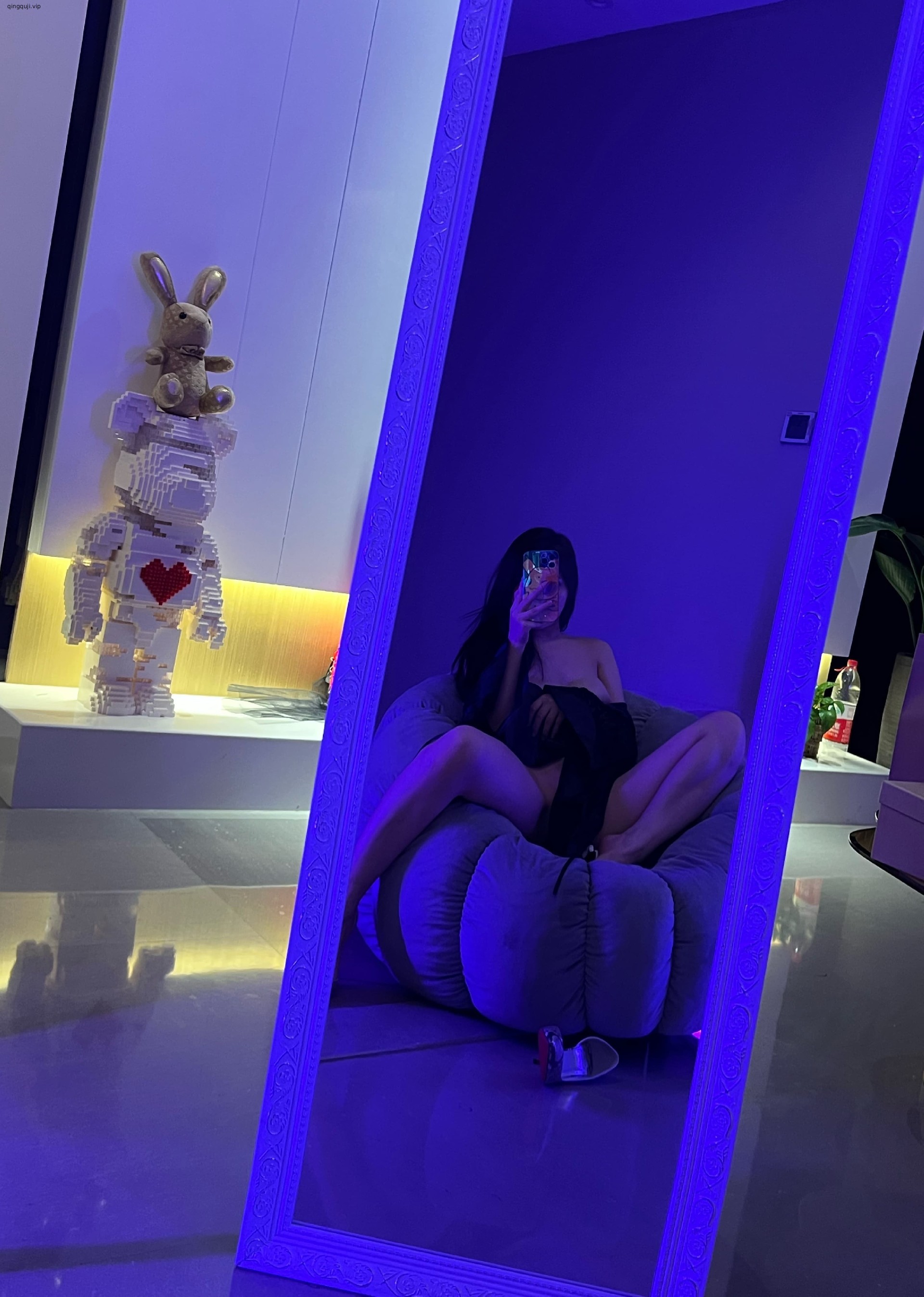 奔跑的晶骡儿 - 透视露肩睡衣 第7张图片