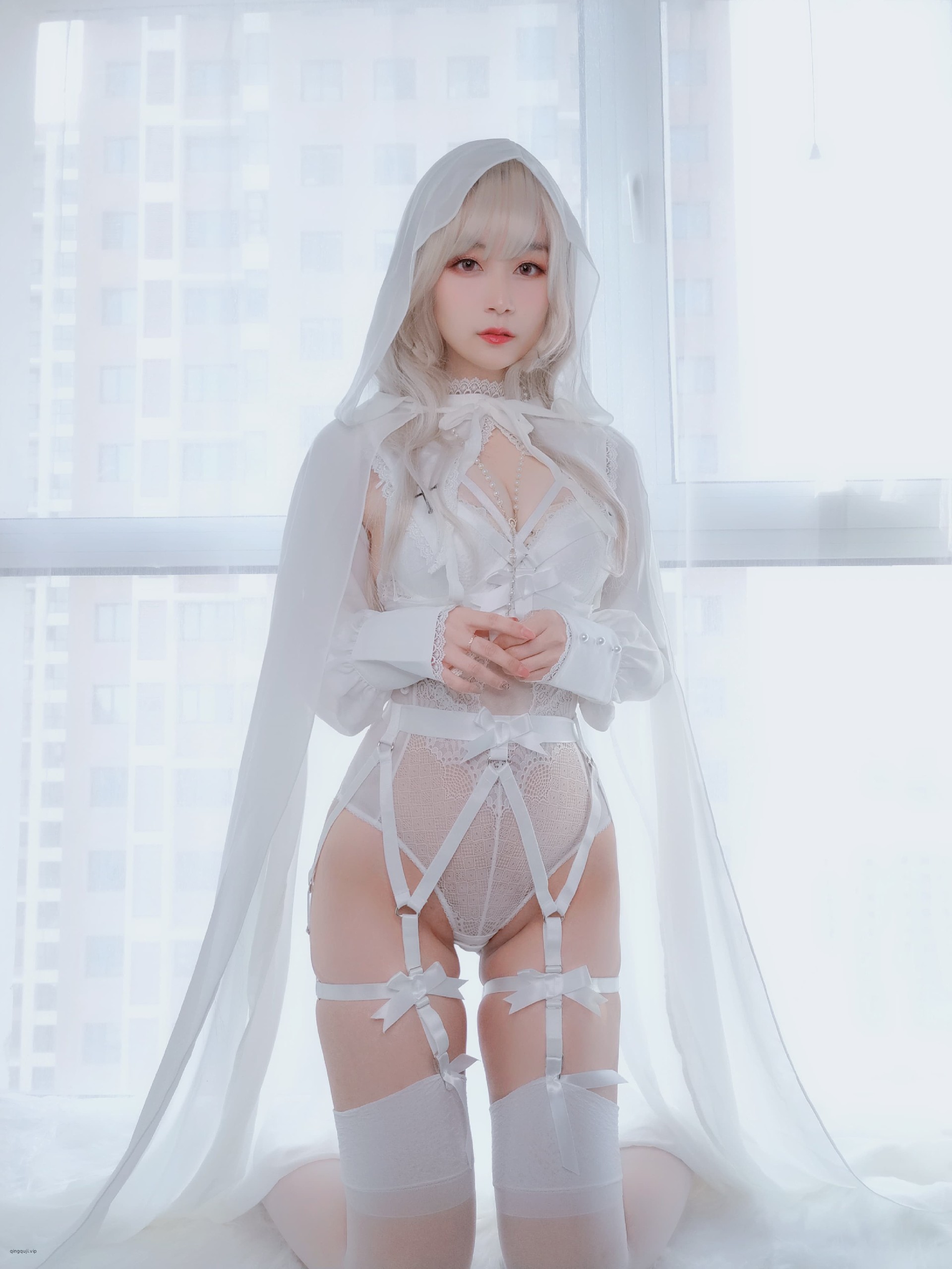 白银 - 纯白圣女 第23张图片