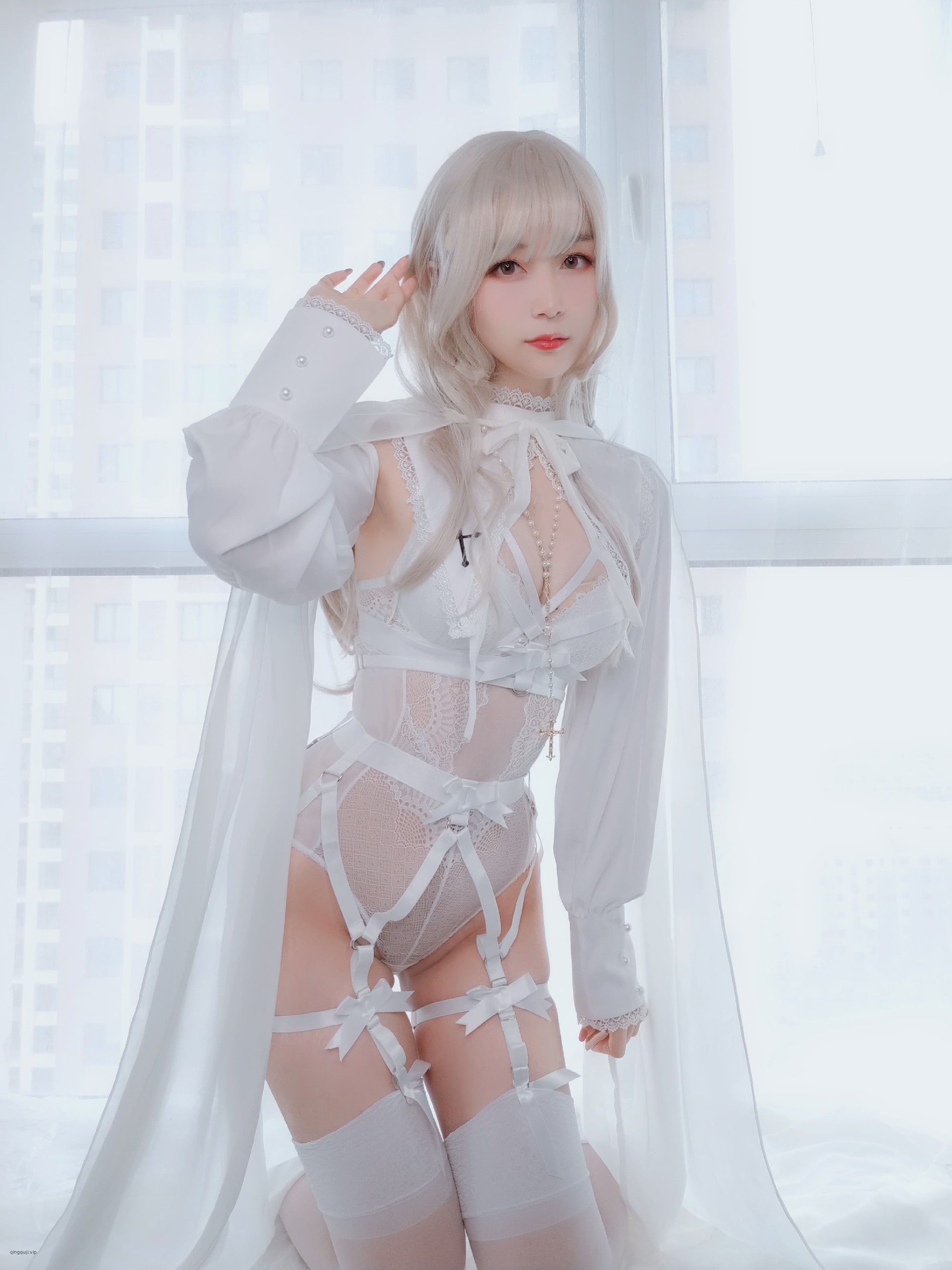 白银 - 纯白圣女 第25张图片