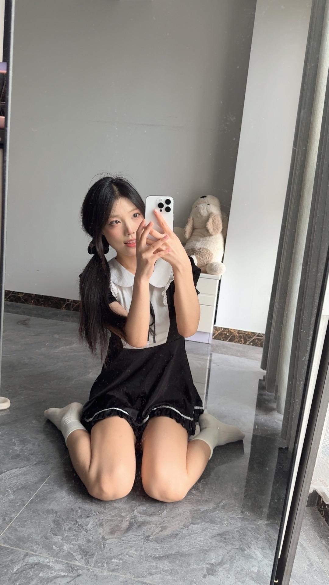 奶洋洋Oo - 白丝制服 第12张图片