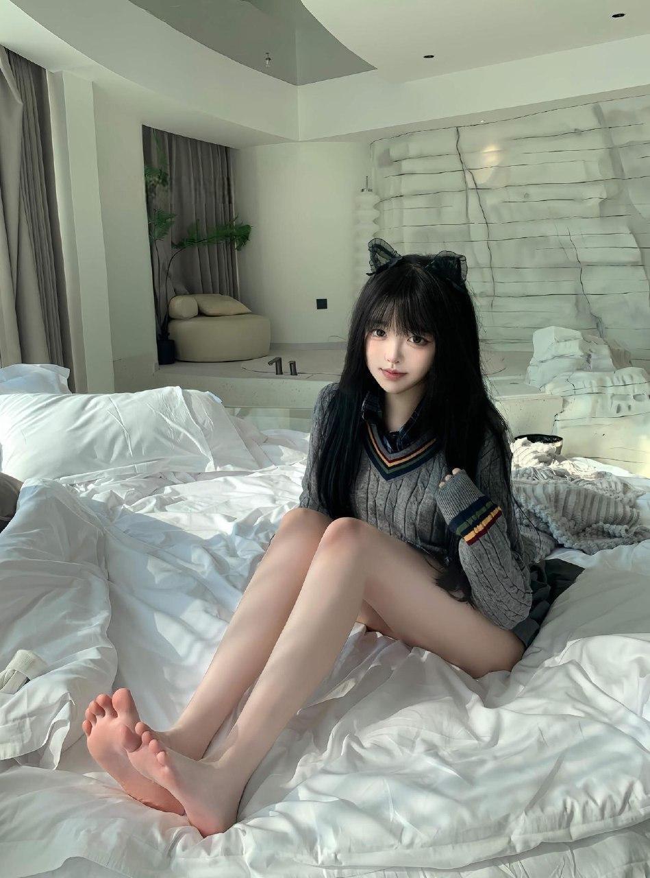 绘天天开心 - 高中黑丝妹 第18张图片