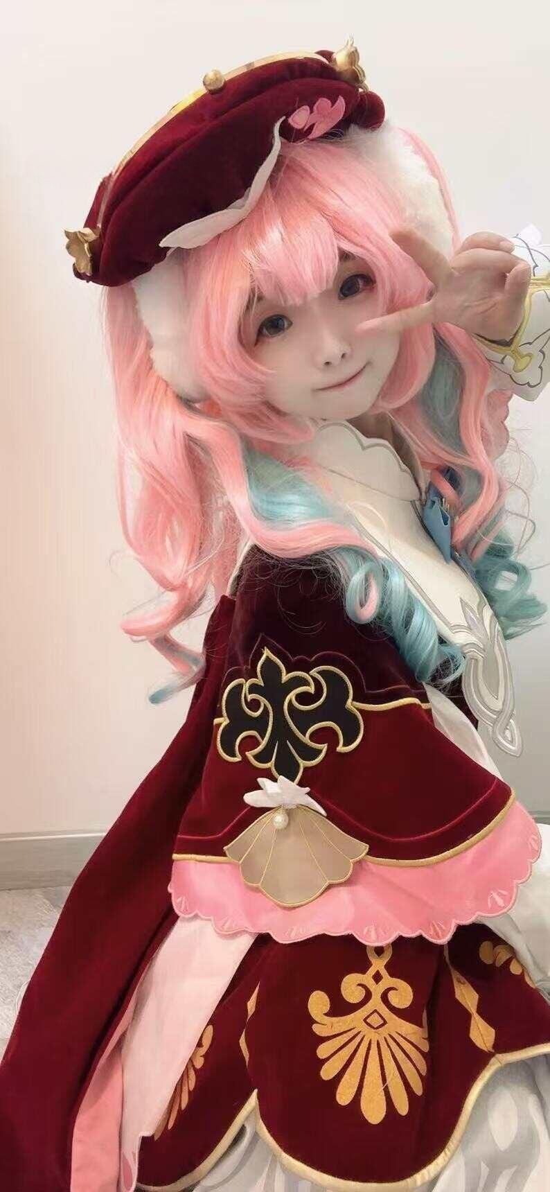 小圆不会w - 红发cos 第11张图片