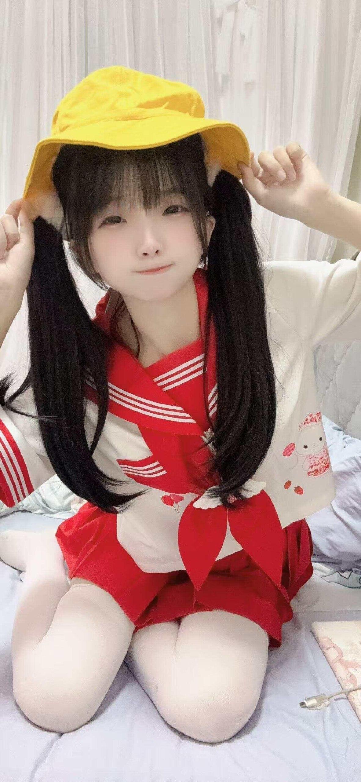 小圆不会w - 红发cos 第14张图片