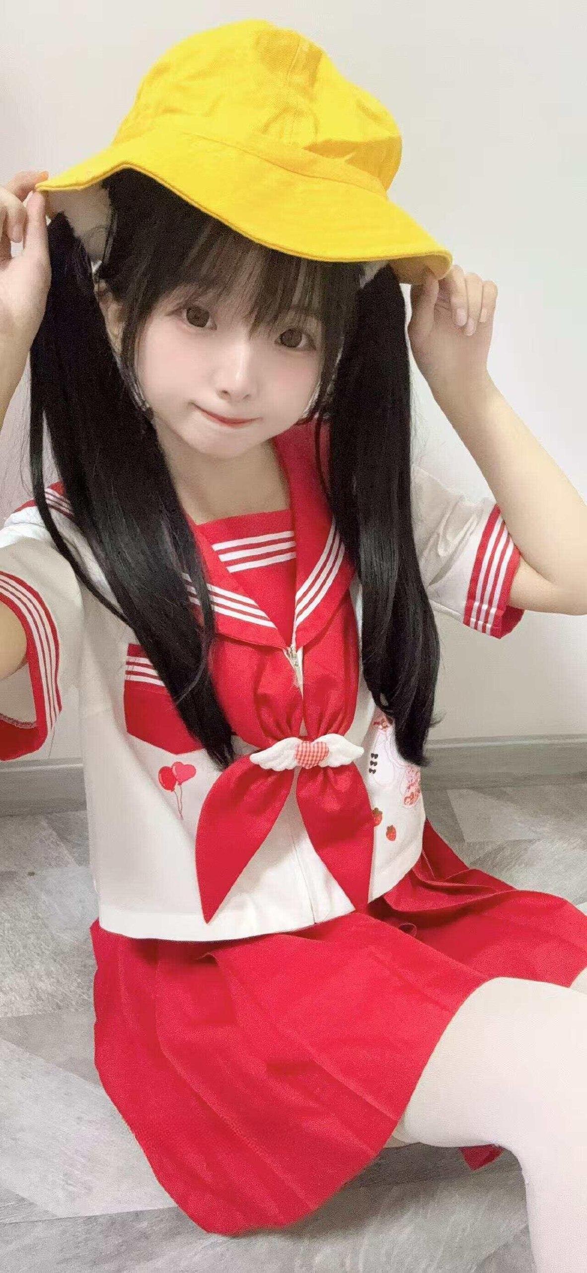 小圆不会w - 红发cos 第17张图片