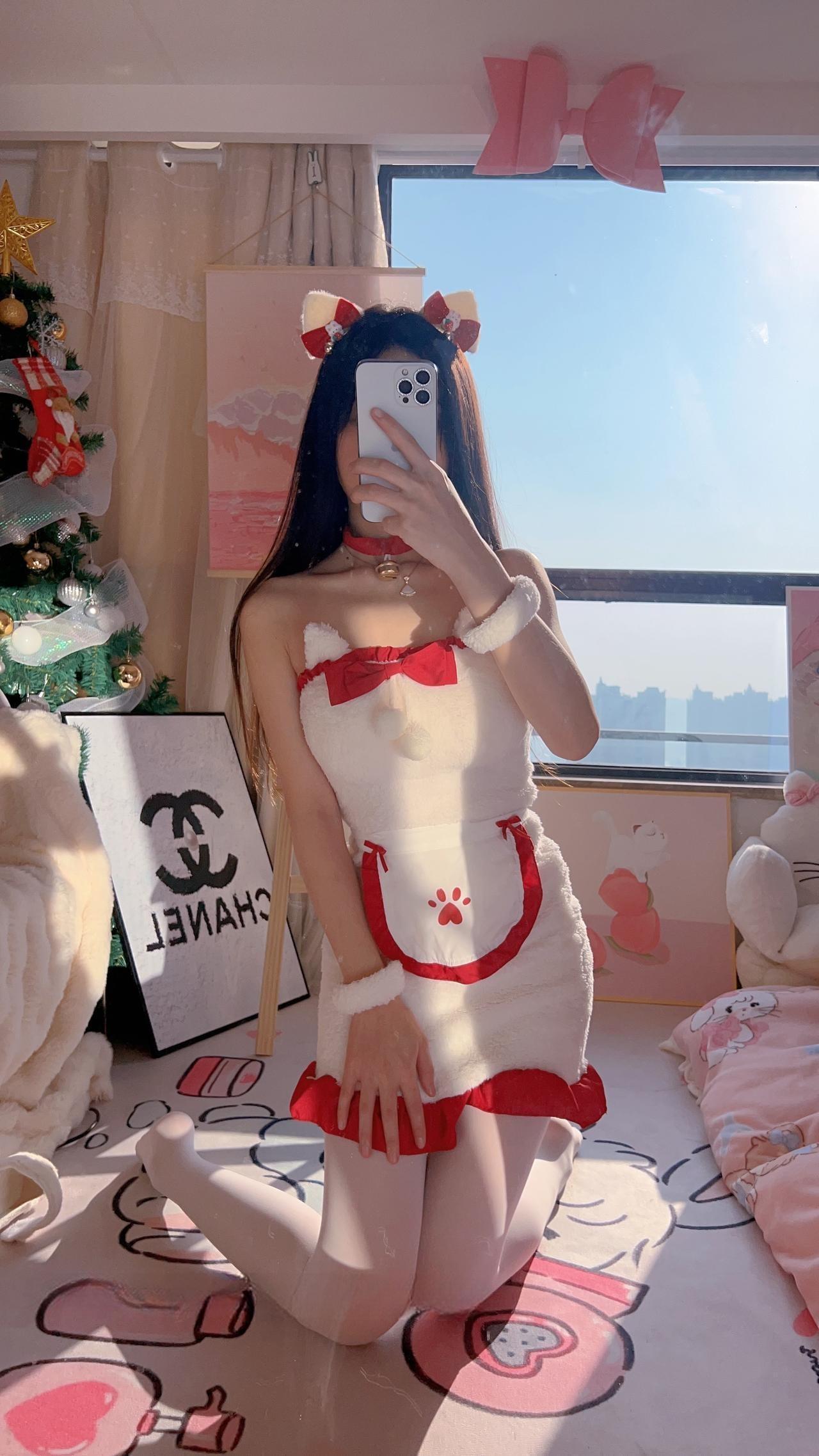 小萌子 - 白色女仆 第8张图片