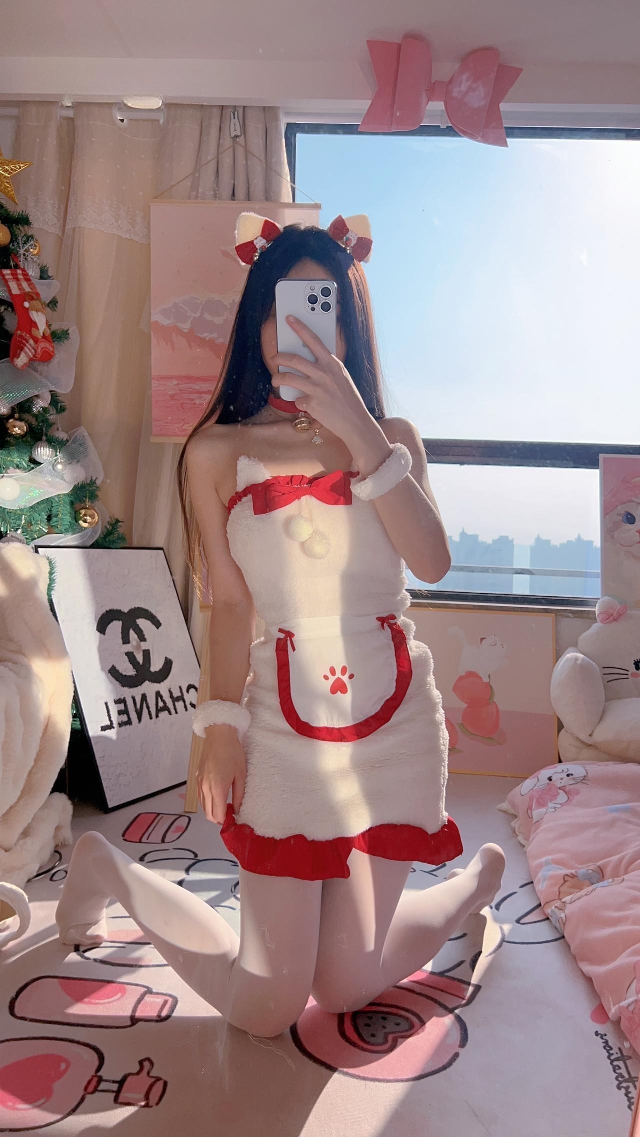 小萌子 - 白色女仆 第9张图片