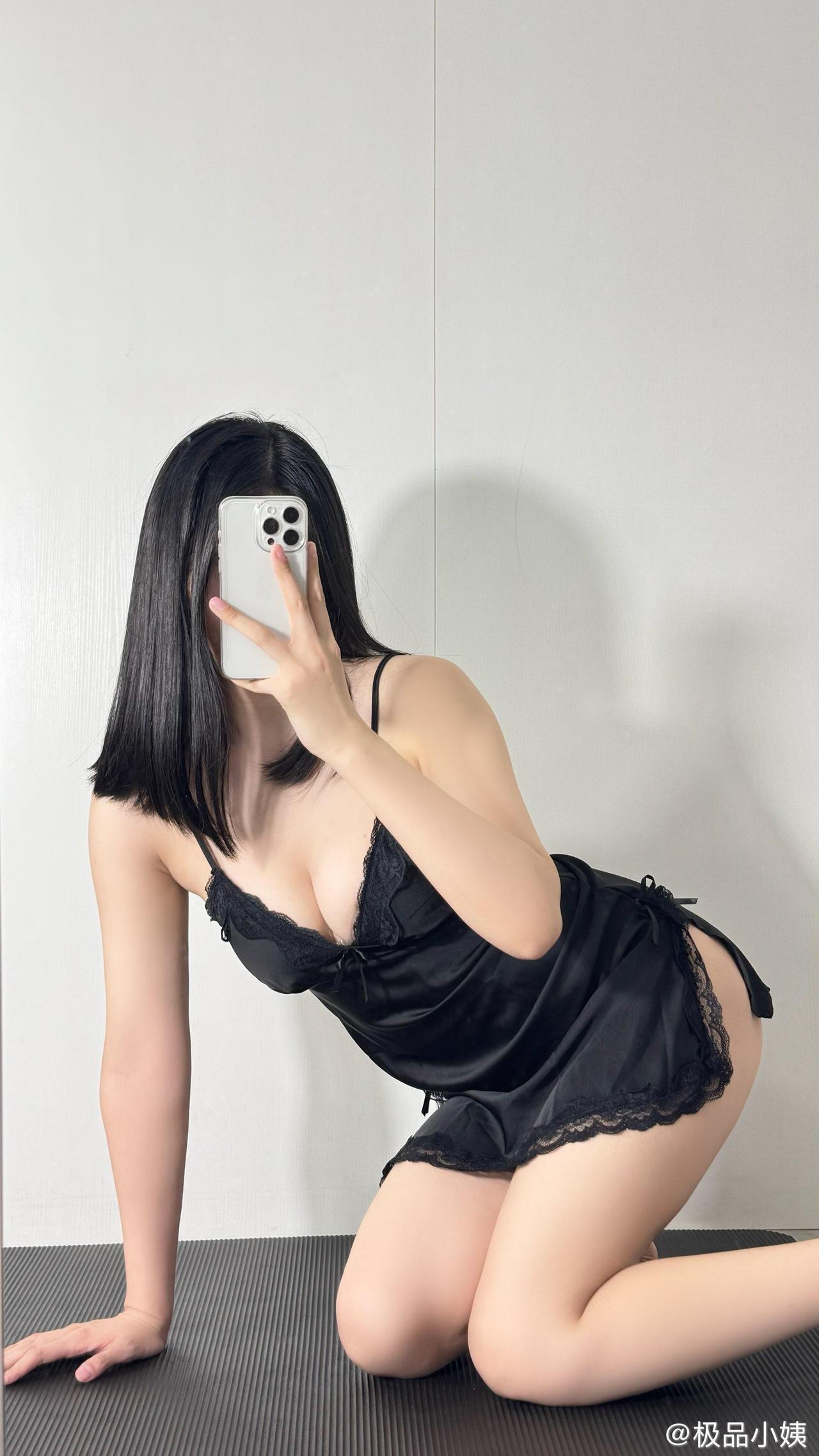 极品小姨 - 透视连体黑丝 第20张图片