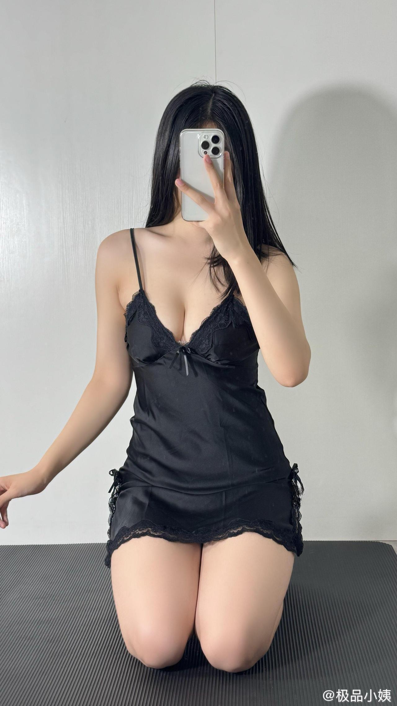 极品小姨 - 透视连体黑丝 第21张图片