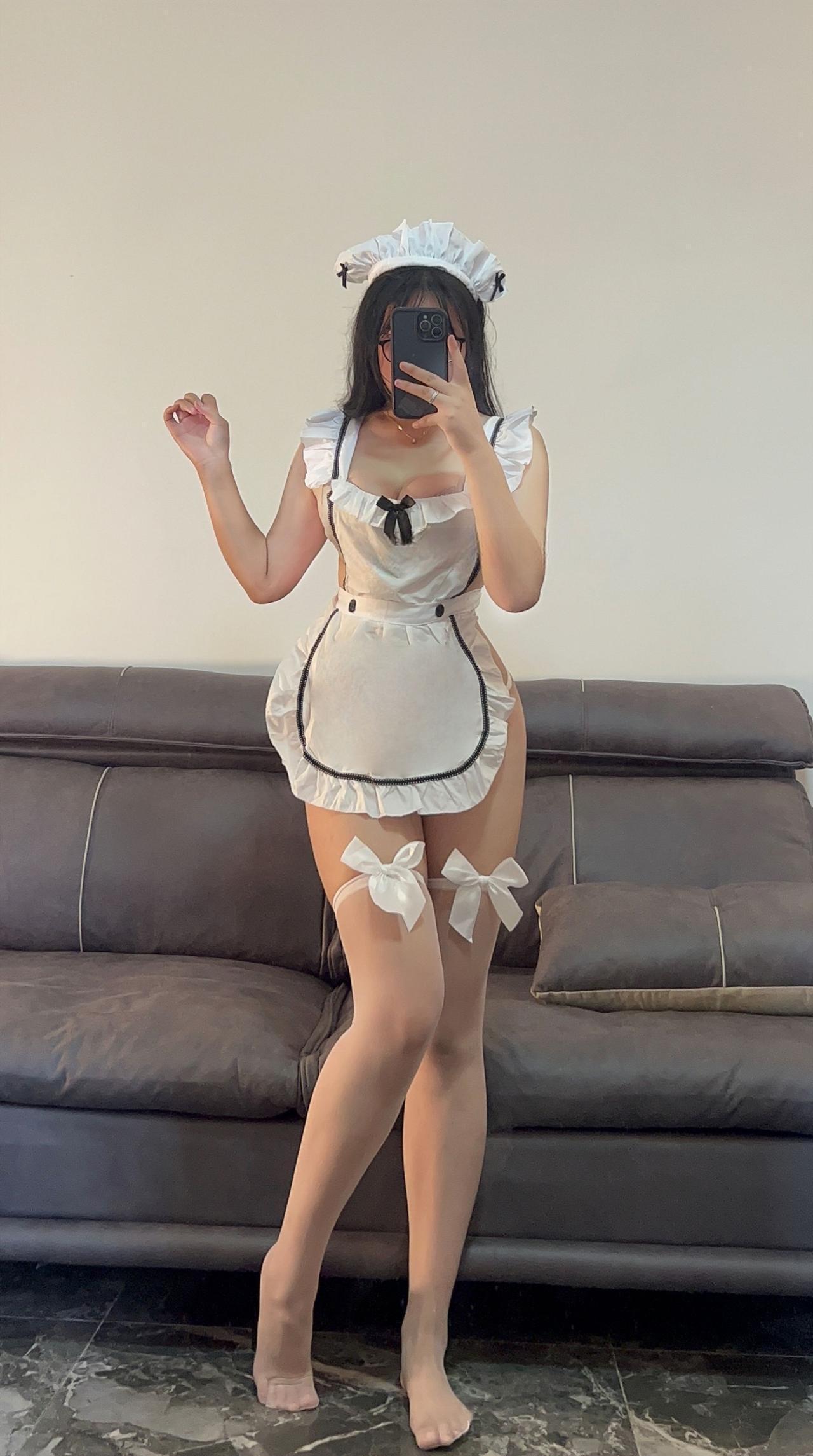 秋不吃鱼 - 白丝性感女仆 第6张图片