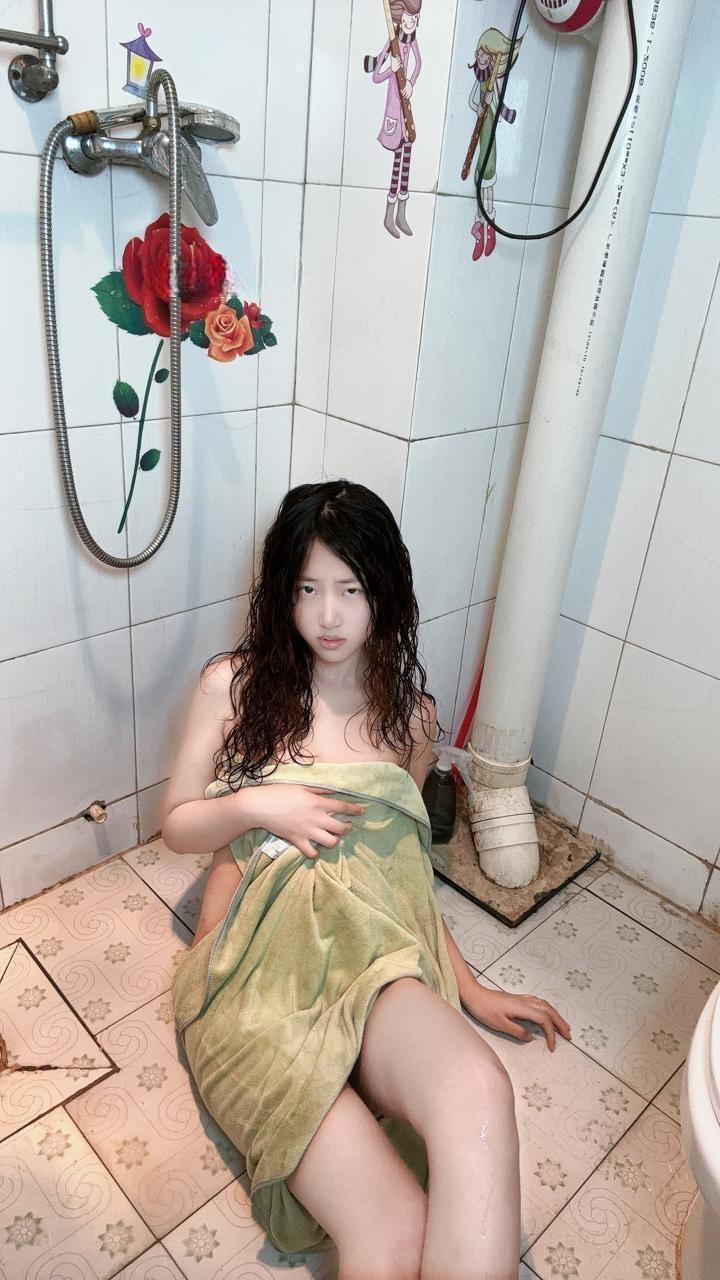 柯宝碎碎念 - 浴室毛巾裙 第8张图片