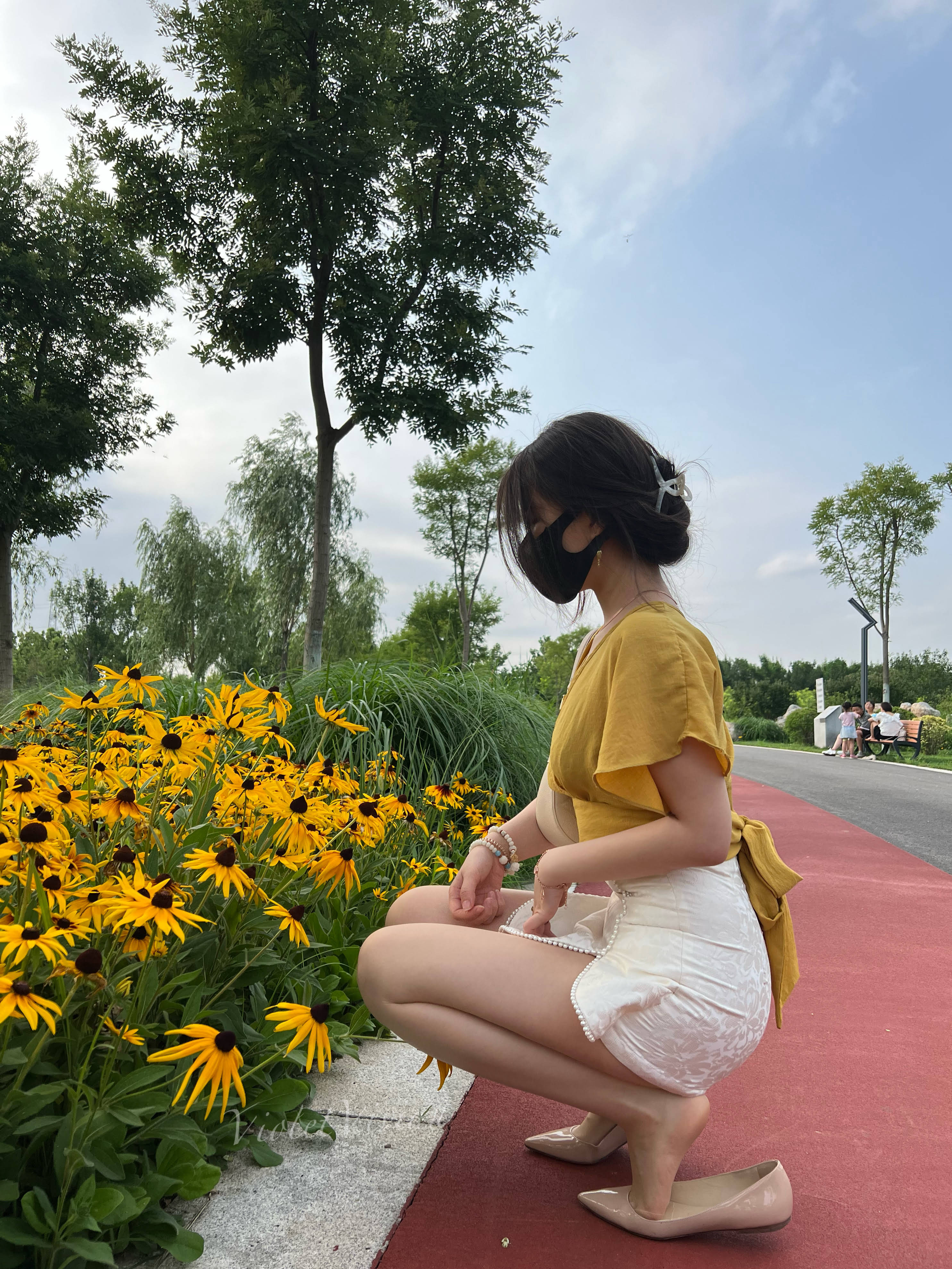 VioletVivian - 这款其实是微油亮啊，怎么还是很隐形 第8张图片