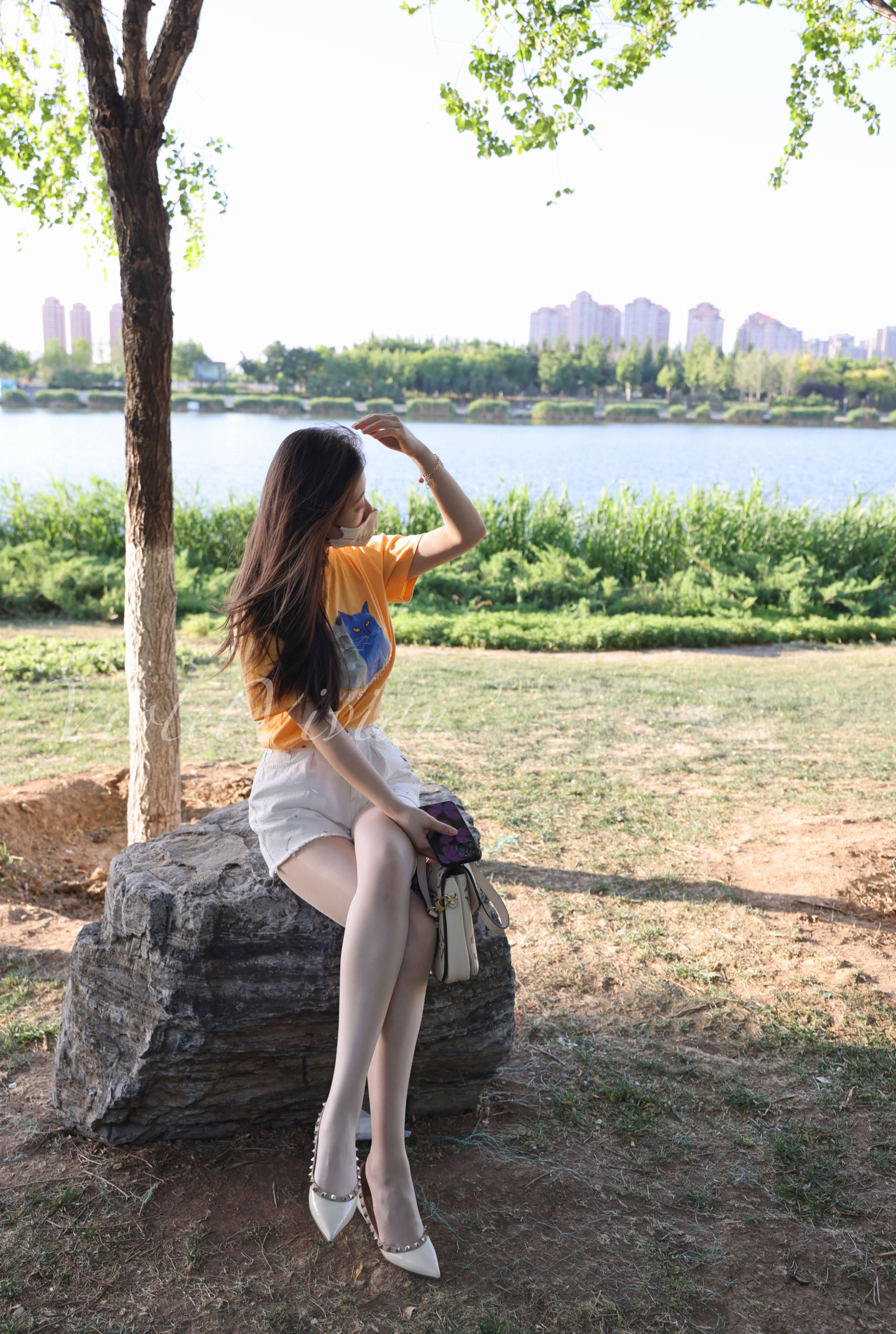 VioletVivian - 这款其实是微油亮啊，怎么还是很隐形 第16张图片