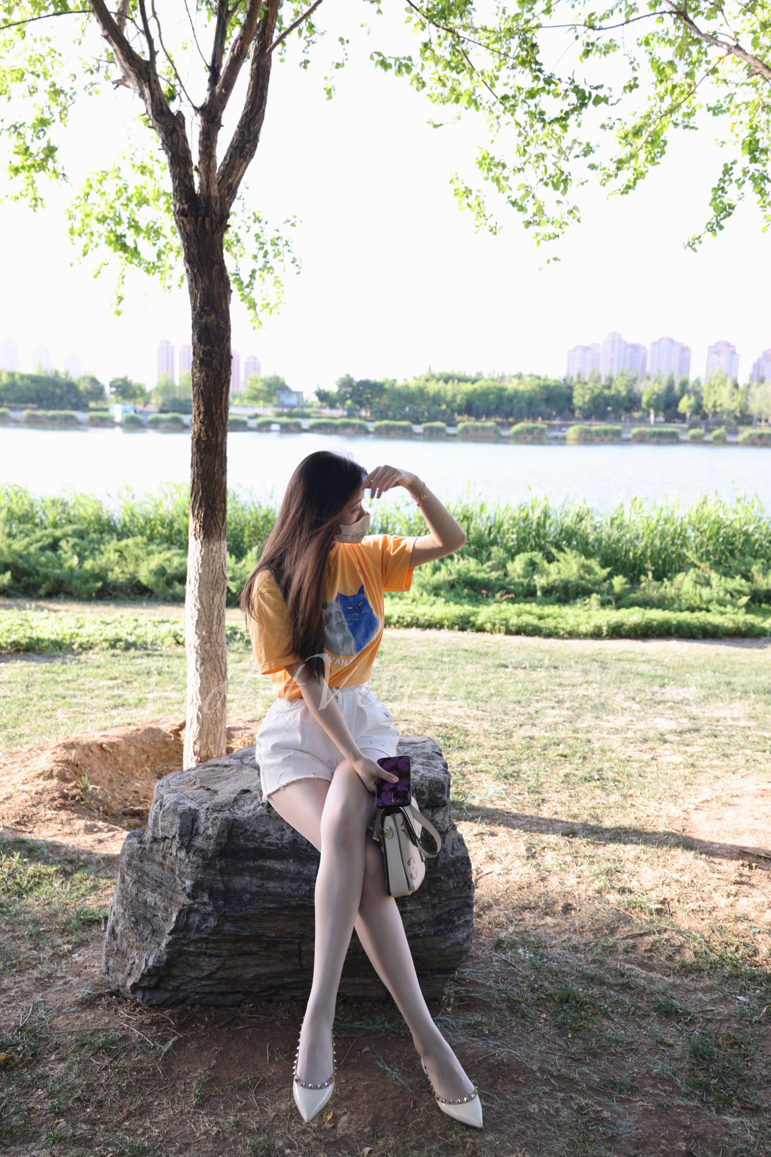 VioletVivian - 这款其实是微油亮啊，怎么还是很隐形 第17张图片