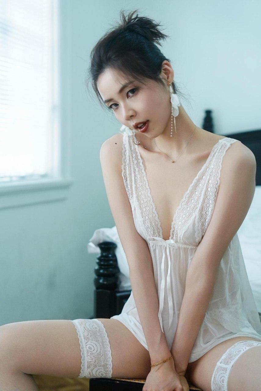 Lumos - 白色性感蕾丝睡裙 第4张图片
