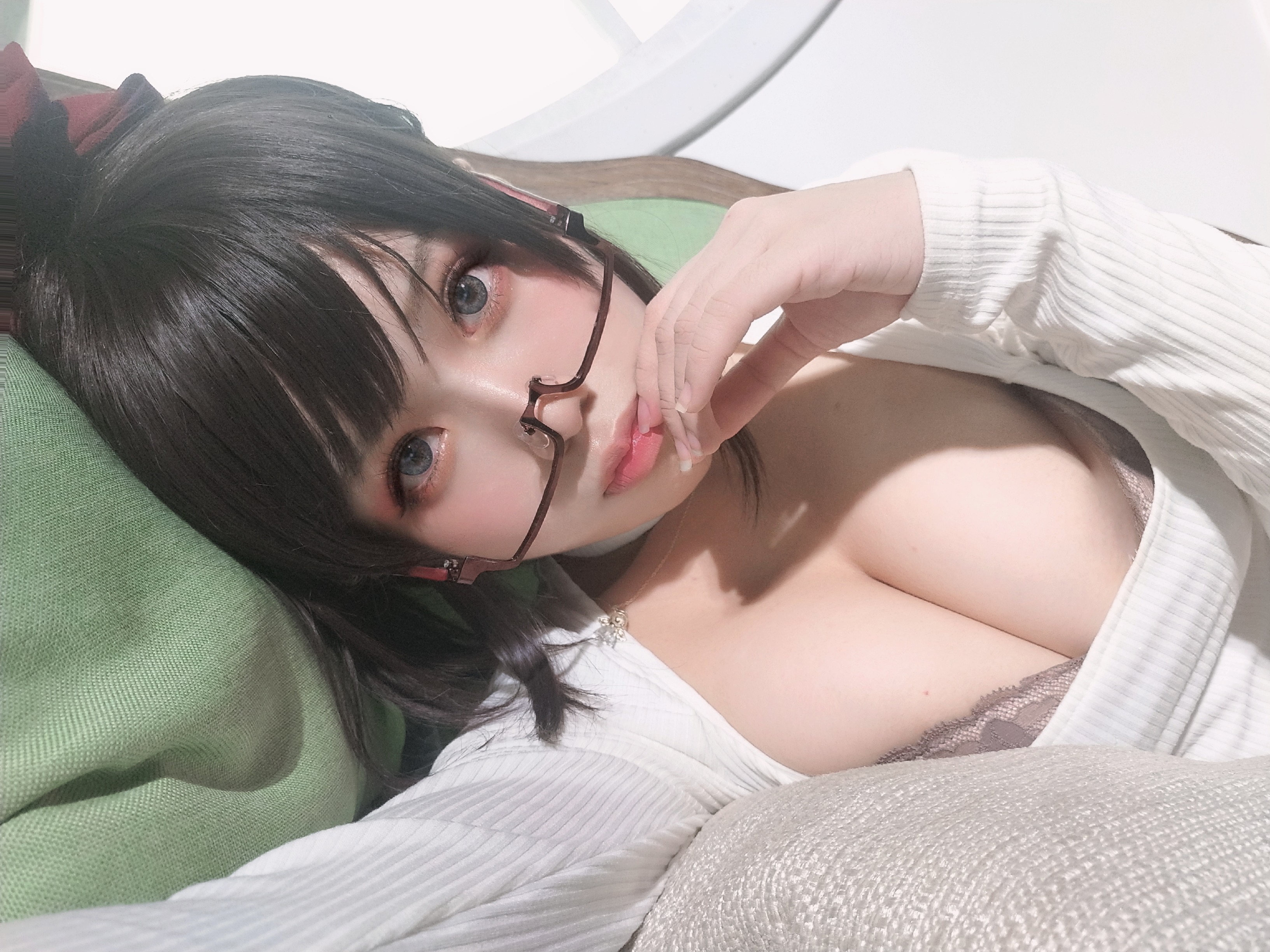 羞羞的小七 - 巨乳学姐 第10张图片