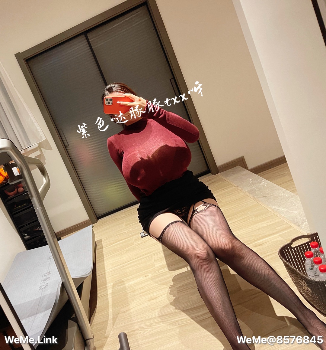 童小芯 - 紫色束身爆乳 第11张图片