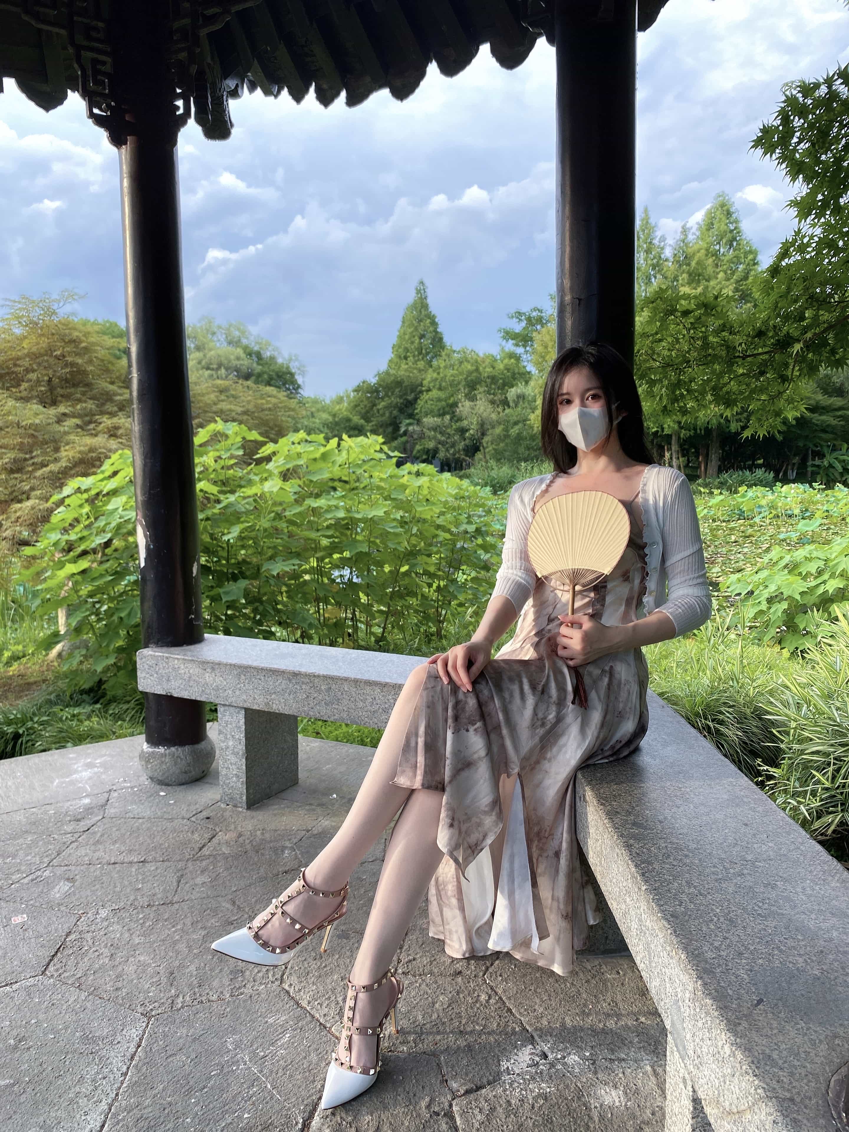 软妹小九九[July芝岚] - 良辰美足 第3张图片