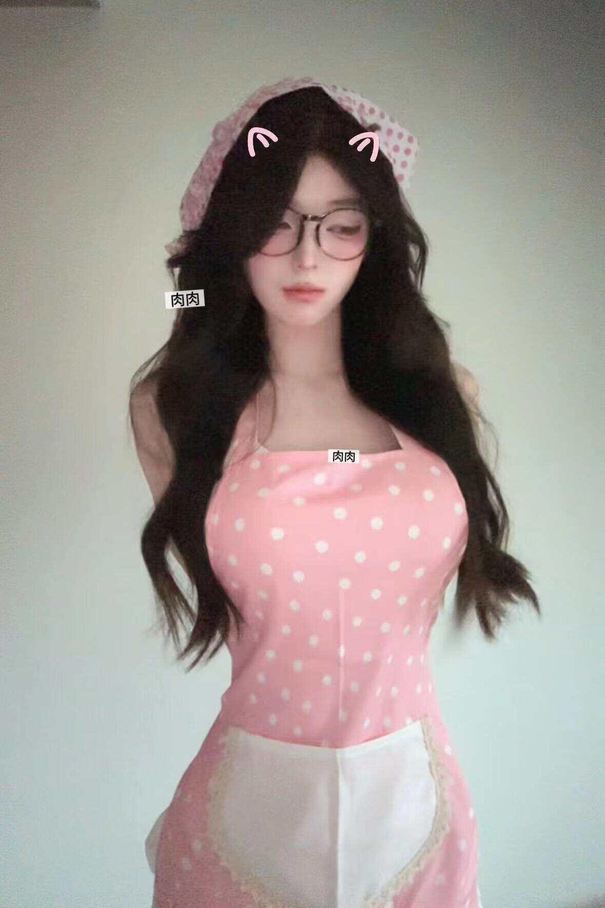 肉肉丸 - 做家务的女友