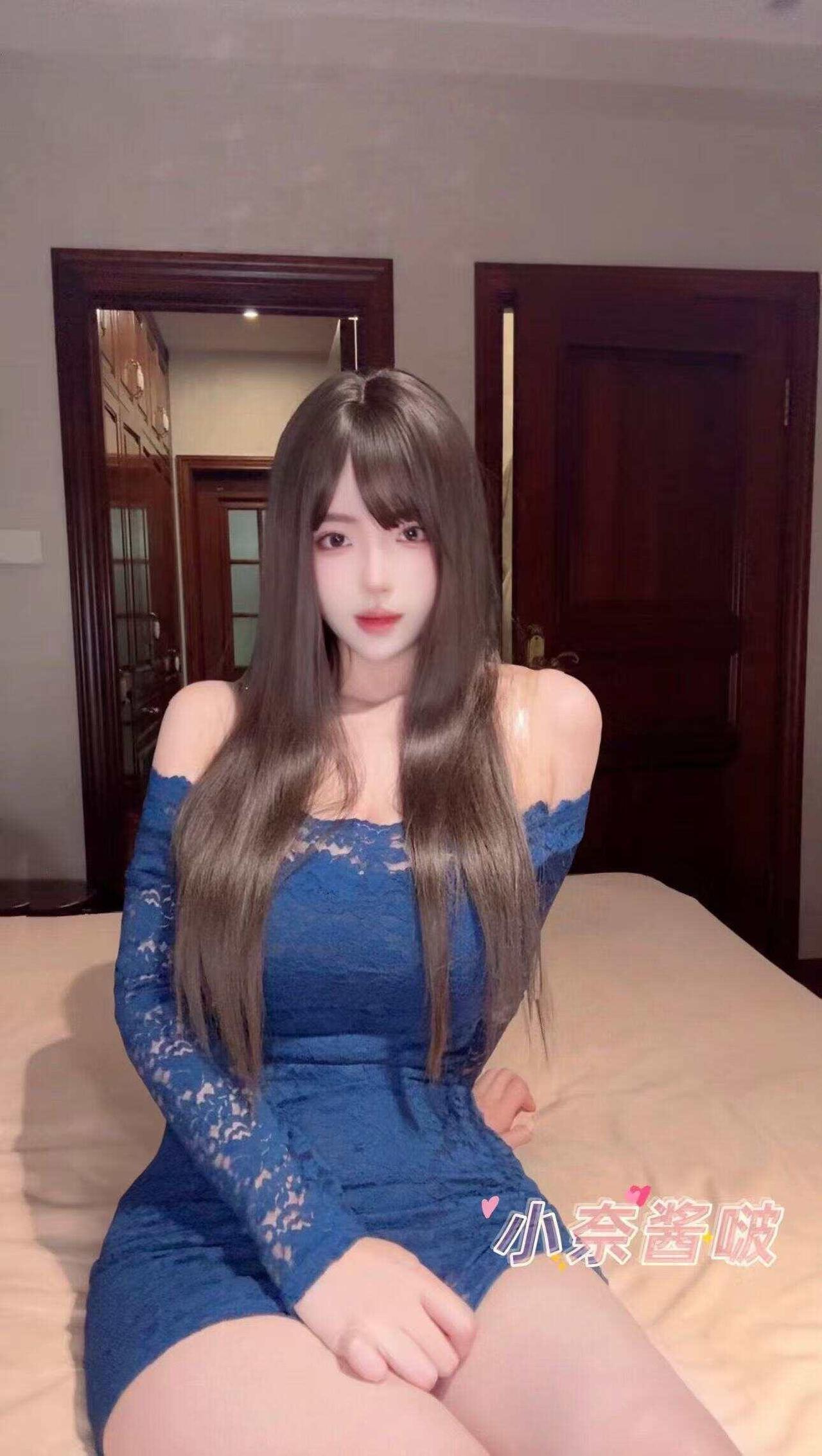 小奈酱啵 - 蓝色束身爆乳 第6张图片